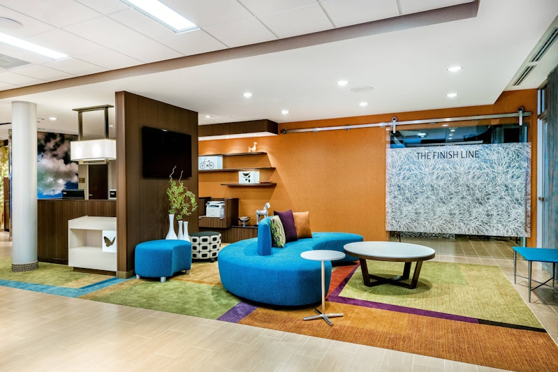 Fairfield Inn And Suites Van Canton Area 10/15