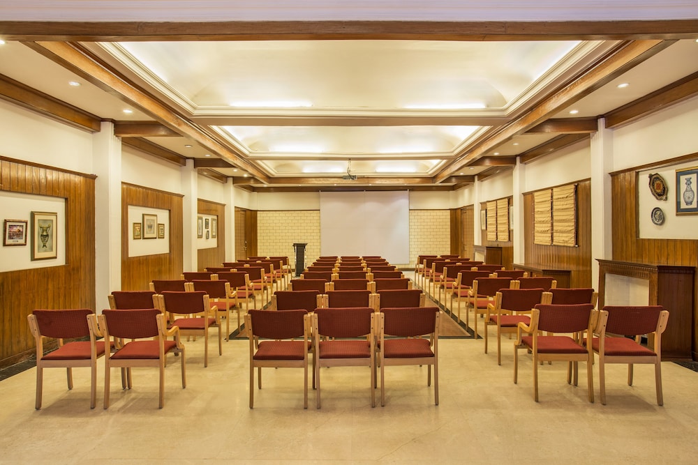 Naini Retreat Hotel 46/48