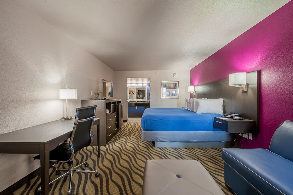 Stratford House Inns - Edmond 15/26