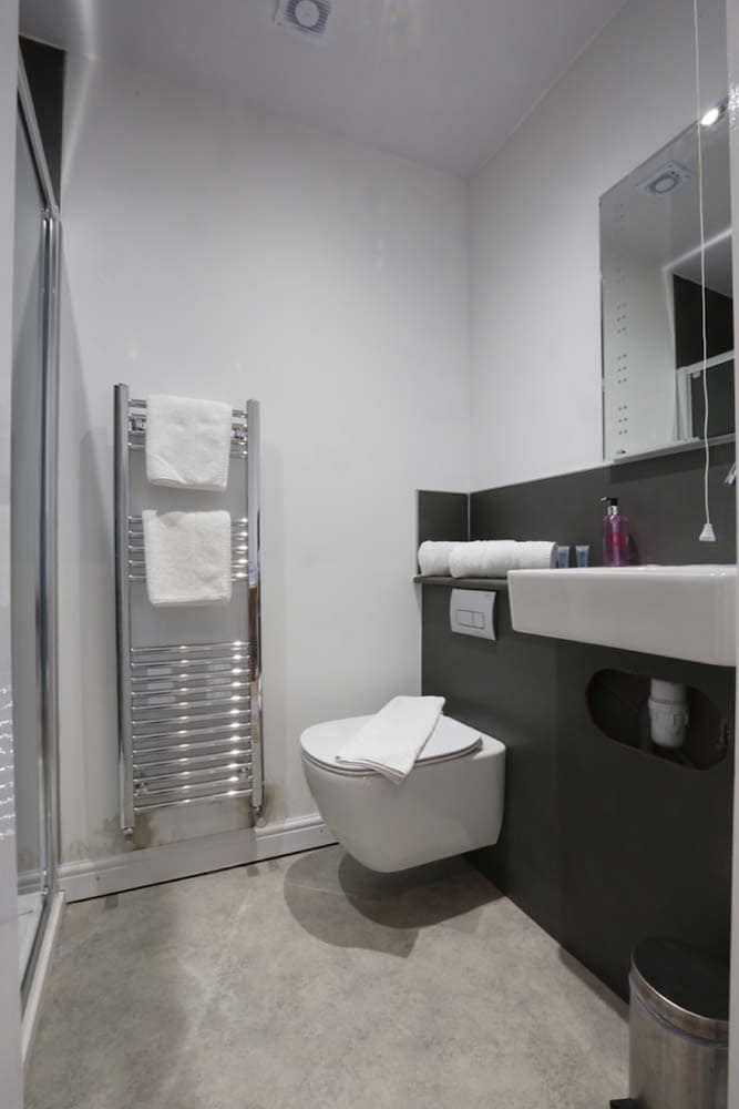 Royal Station Hotel 49/50