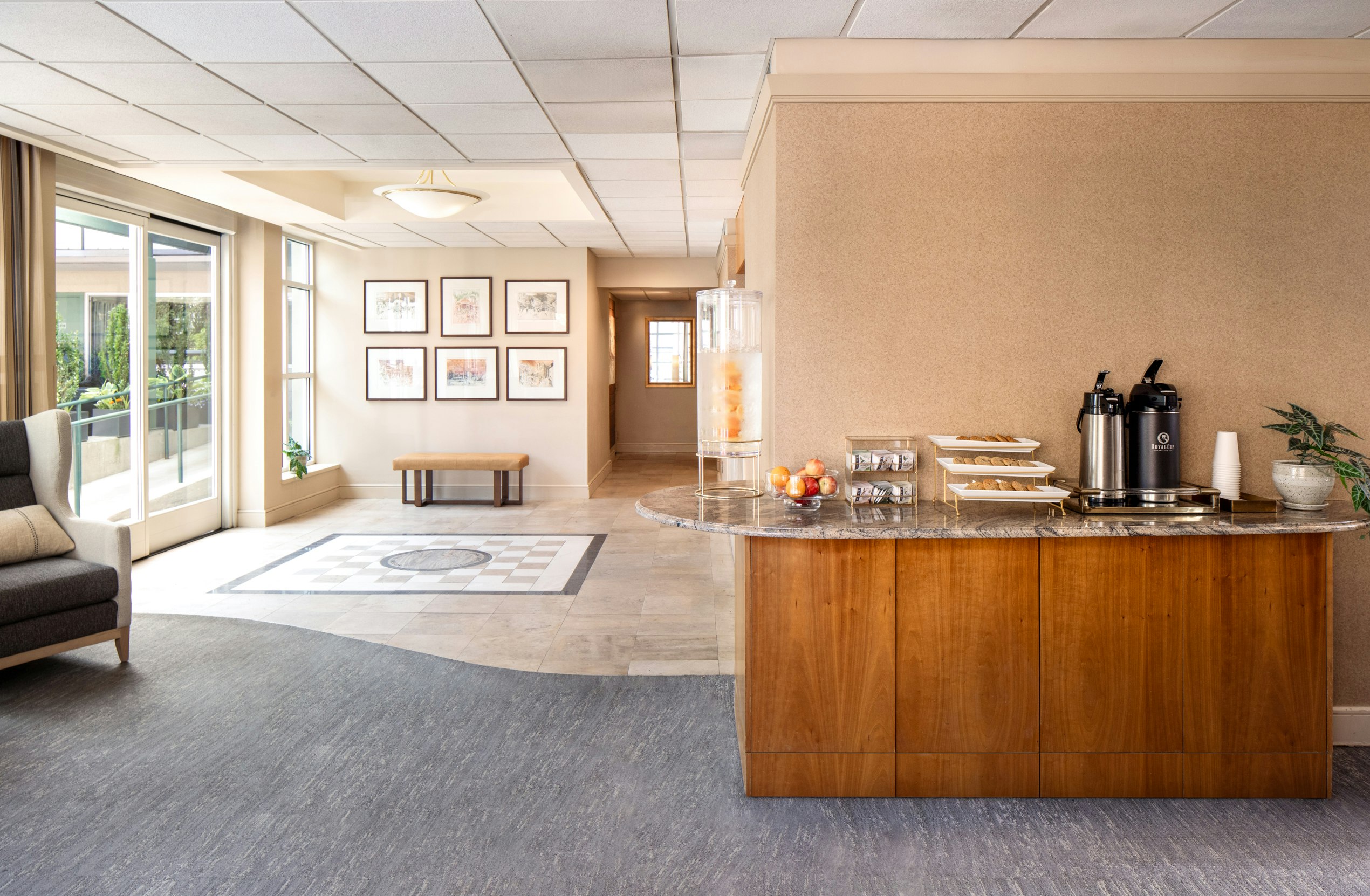 Park Lane Suites And Inn 8/50
