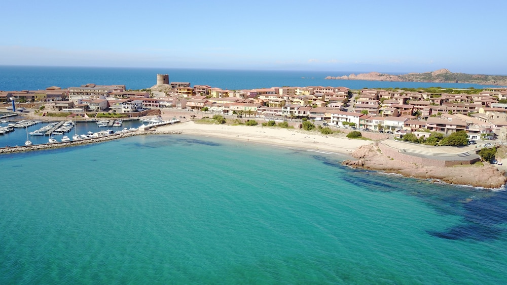 Appartamenti Isola Rossa Borgo Di Mare 44/55