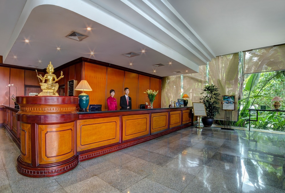 Halong Plaza Hotel 7/50