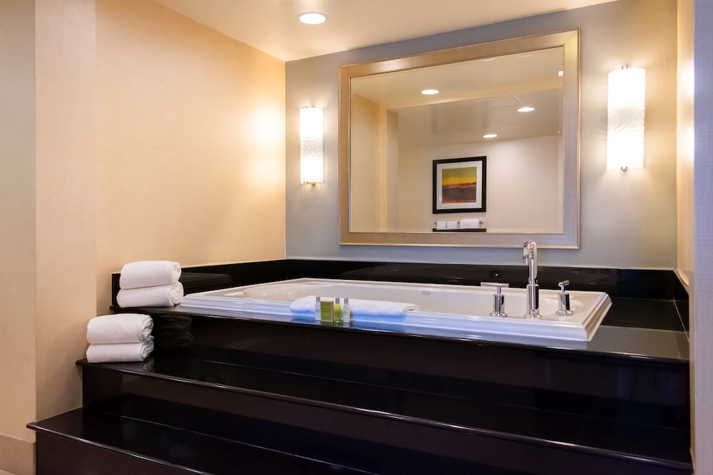 Doubletree Hotel San Jose 9/43