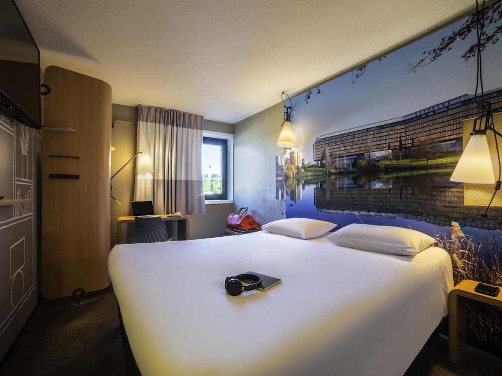 Ibis Creteil 25/68