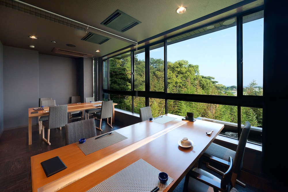 Resort Hills Toyohama SORA no KAZE 21/63