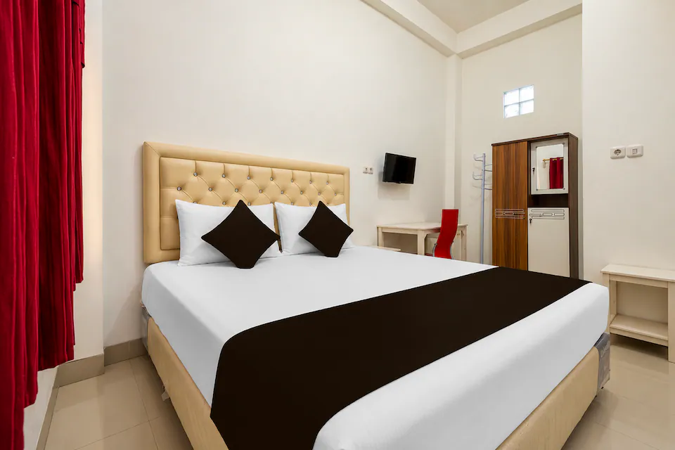 Room at Hotel O Wisma Fortuner, MAKASSAR