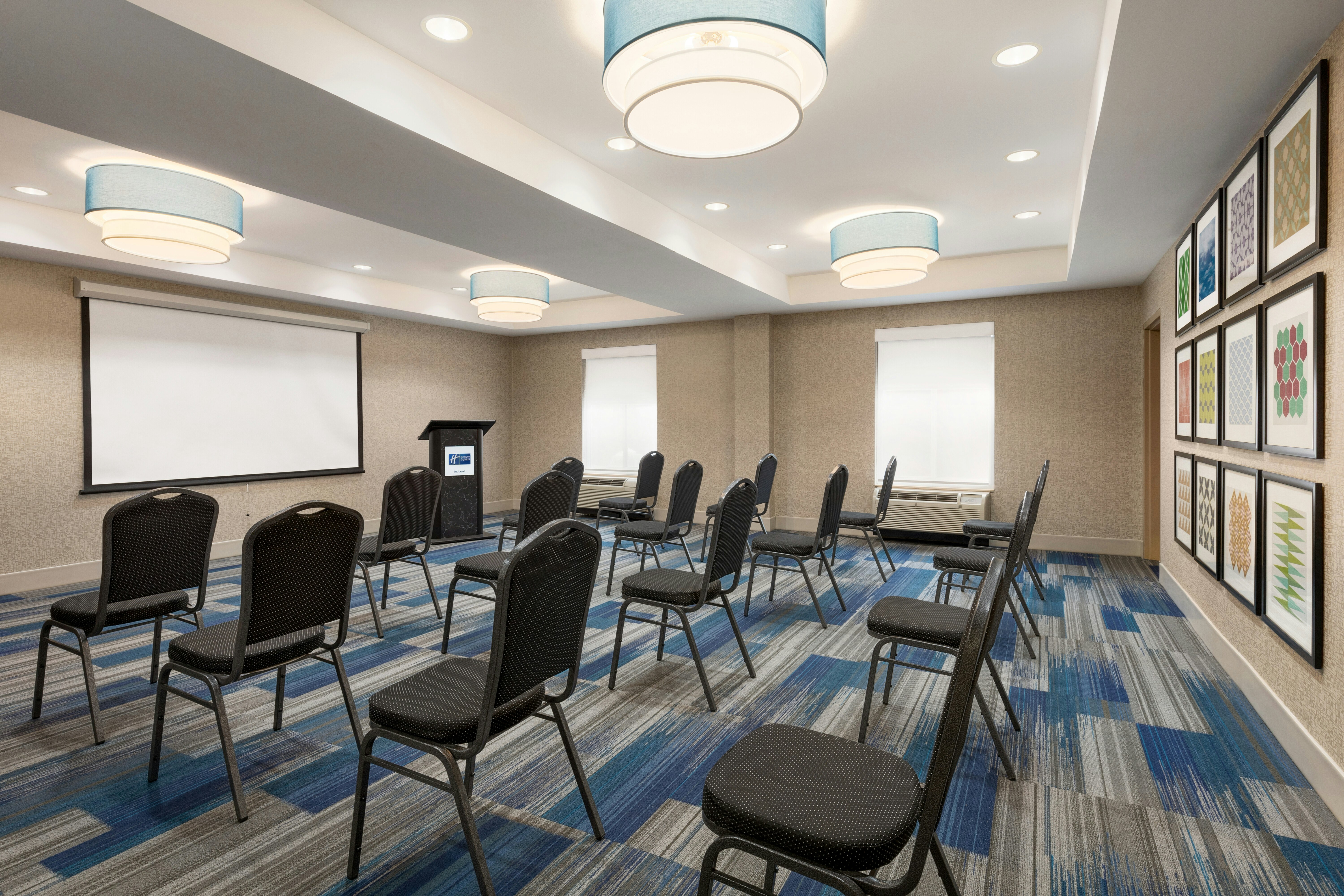 Holiday Inn Express Suites Philadelphia Mt Laurel 45/54