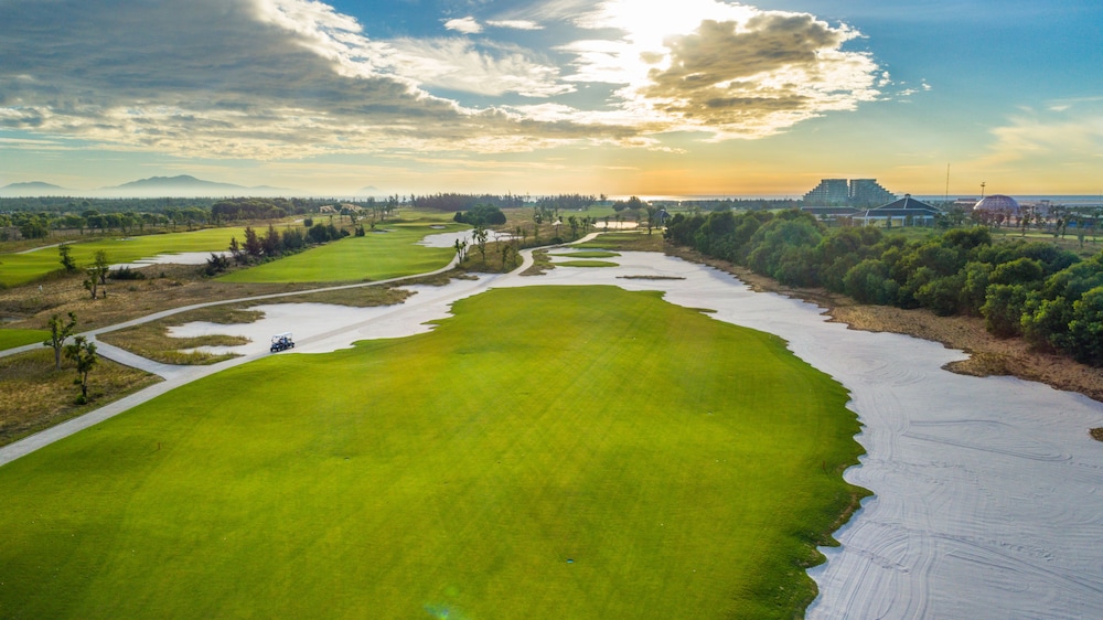 Vinpearl Resort and Golf Nam Hoi An 74/78