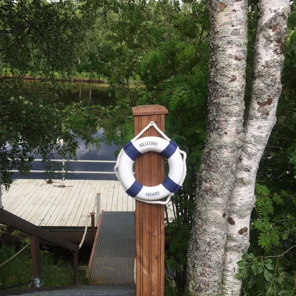 Arctic Resort Delight 27/36