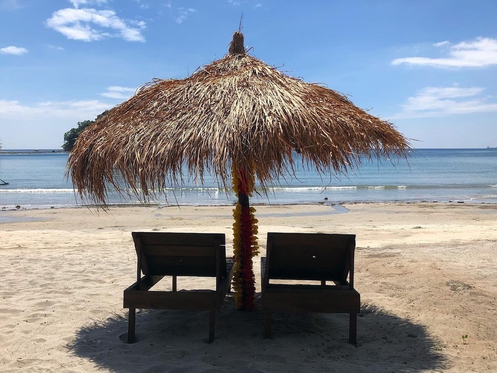 Playa La Caleta Bataan 47/59
