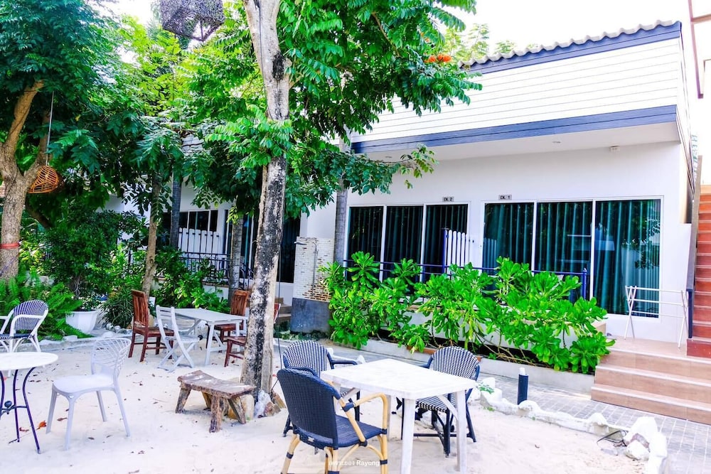 Samed Seaside Resort 7/80
