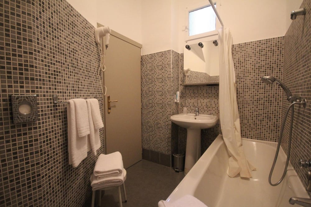 Hotel Astoria Torino 34/51