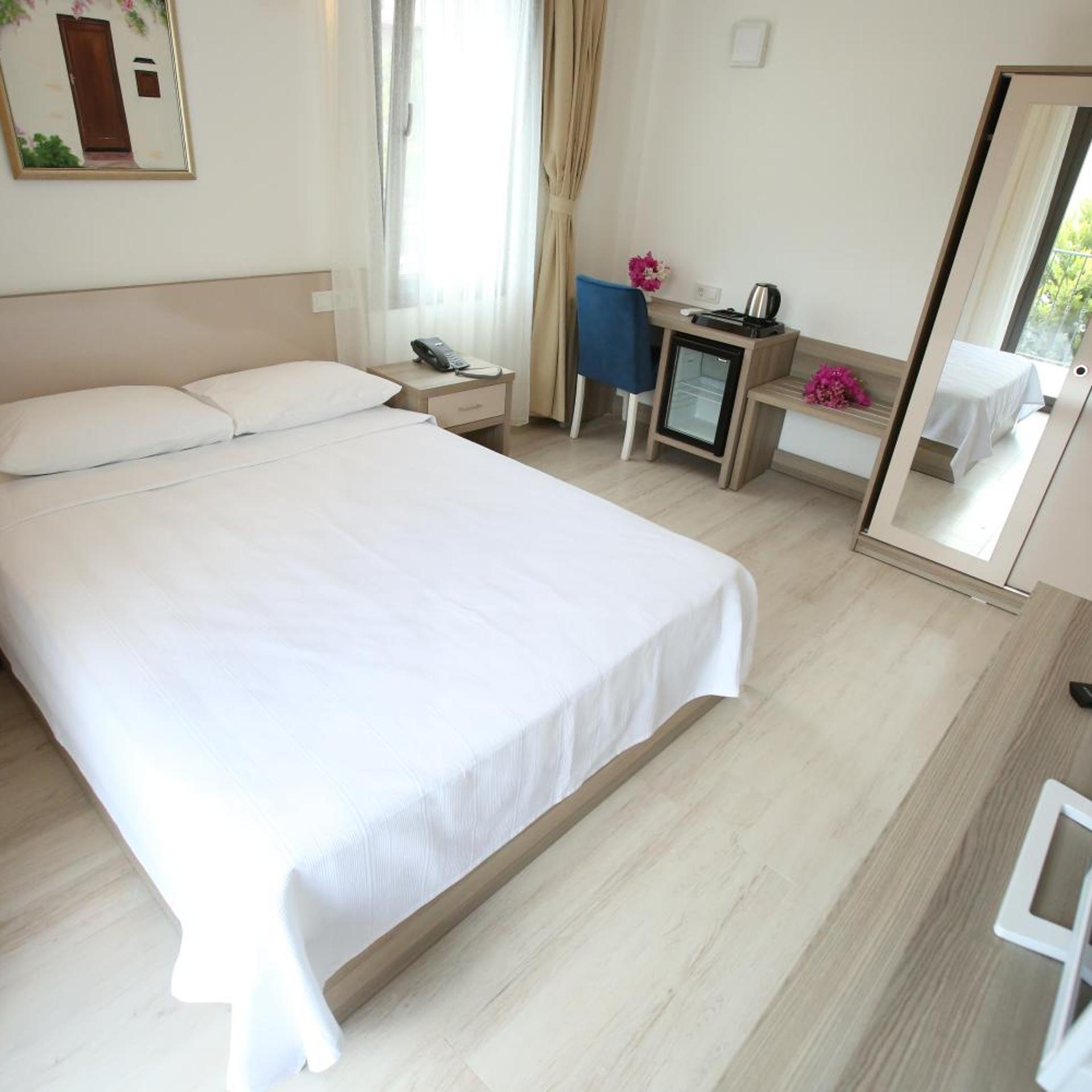 Room, Double Bed, Garden and Pool View