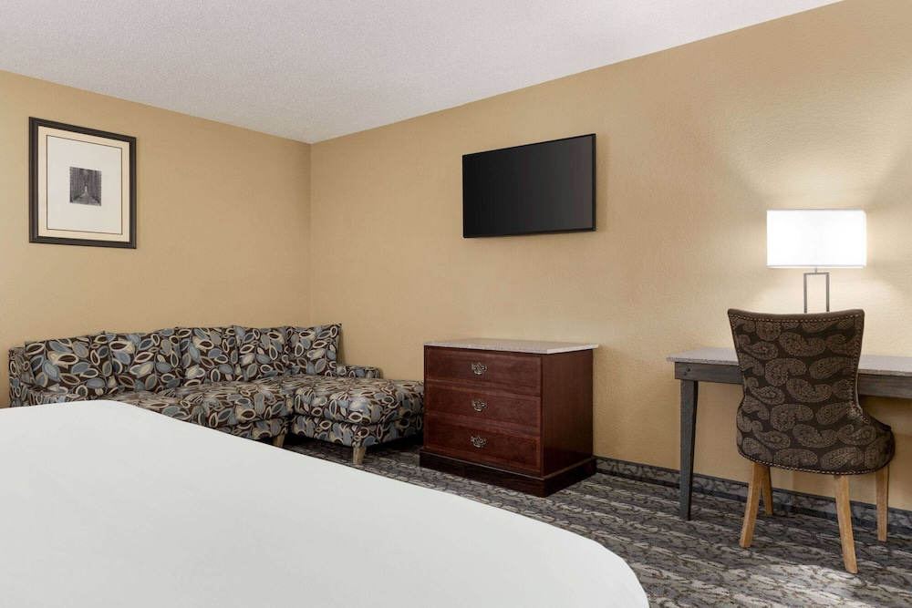Travelodge by Wyndham Coffeyville 38/48