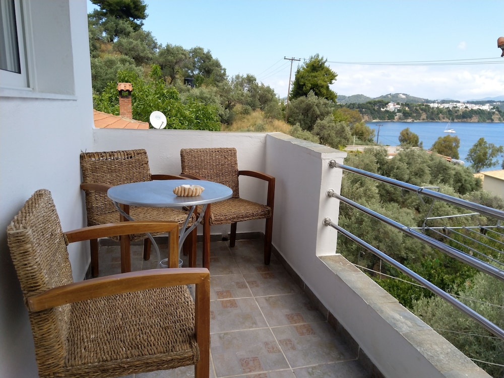 Azalea View Skiathos Studios 49/73