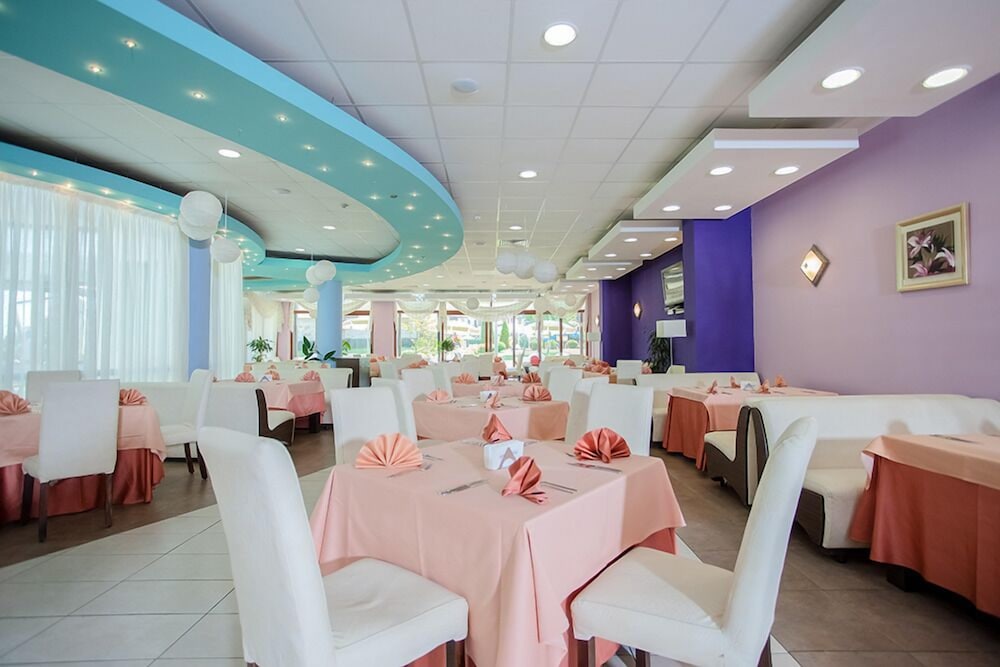 Saint Thomas Holiday Village 36/50
