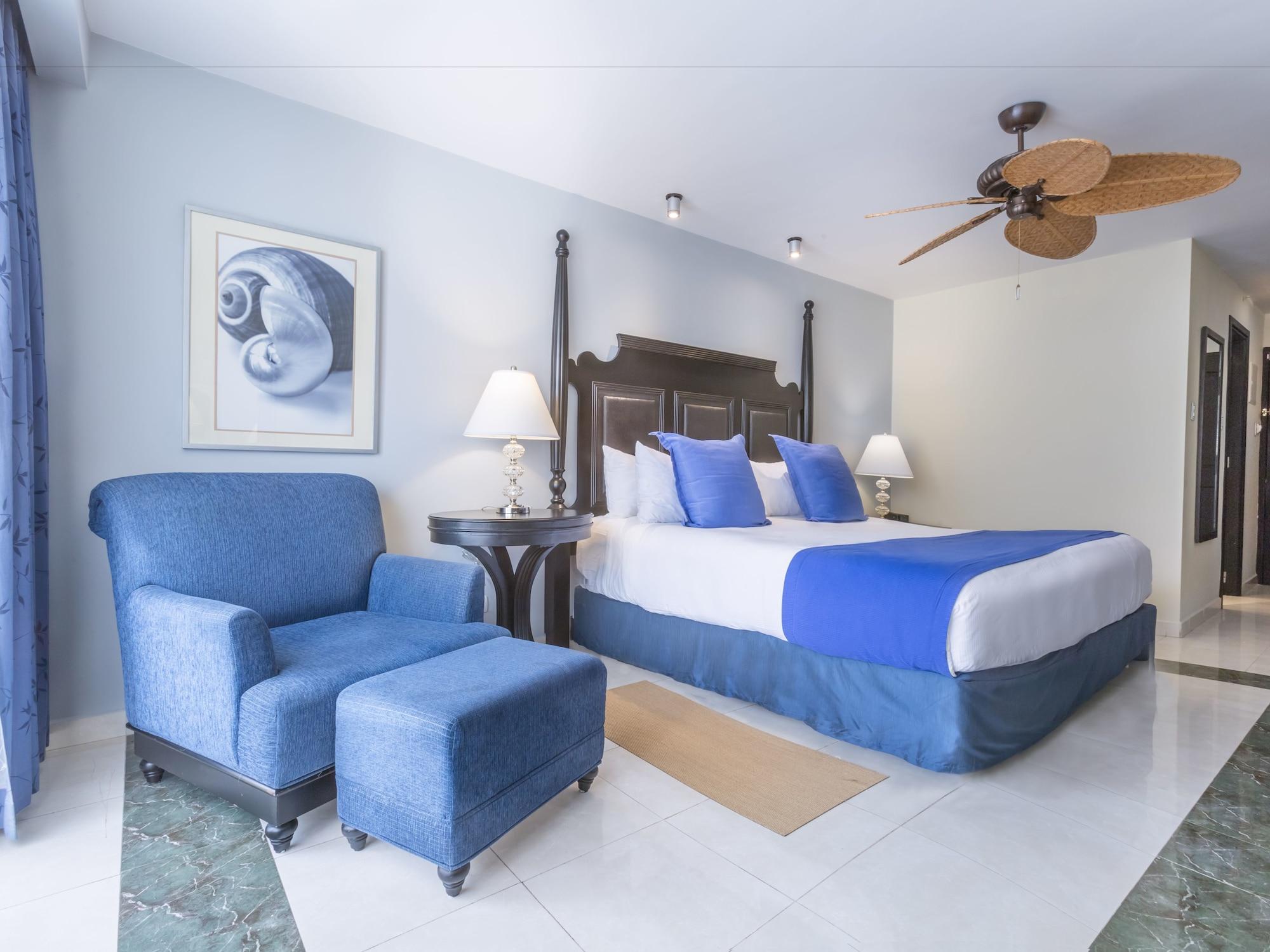 Pool, Deluxe, Single, Ocean View