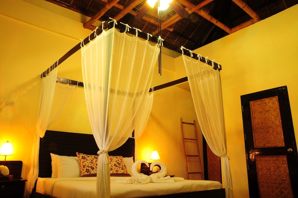 Nabulao Beach And Dive Resort 26/70