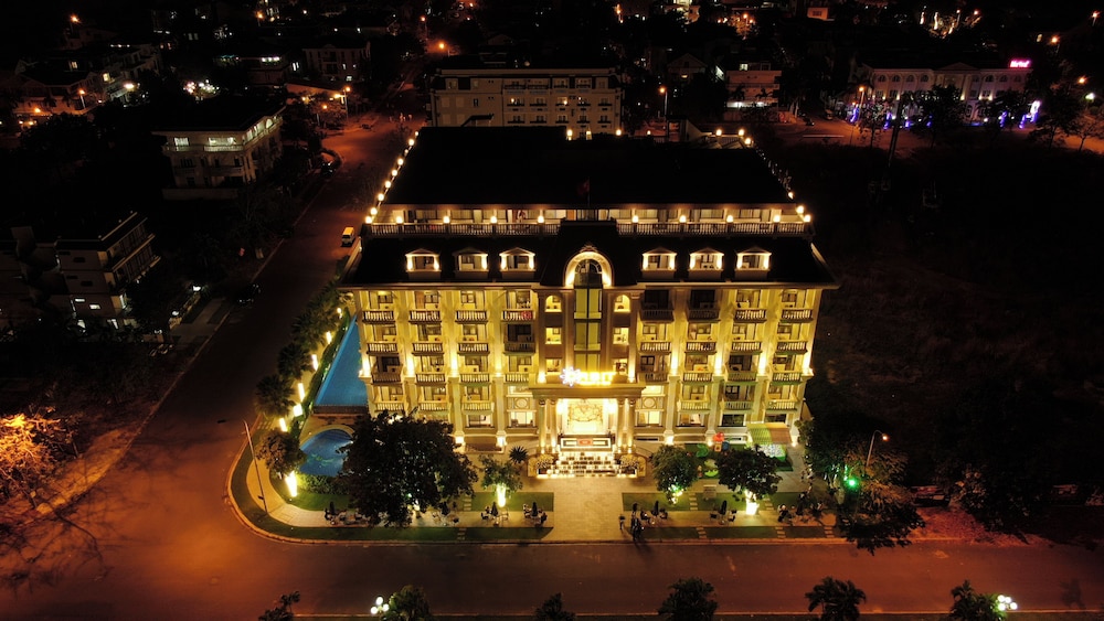 Orbit Hotel 5/50