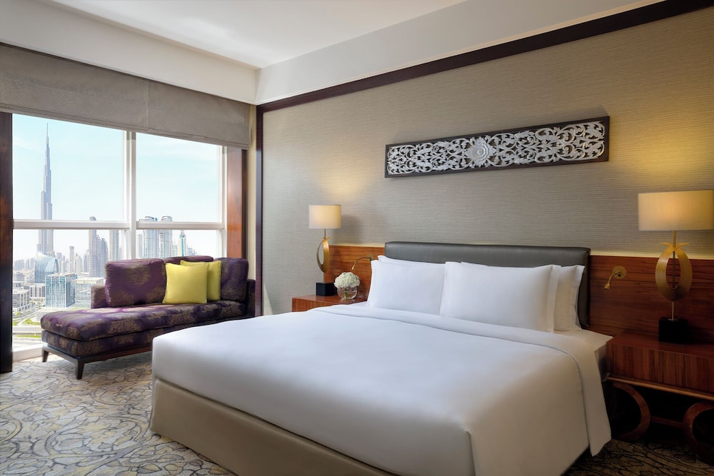 Dusit Thani Dubai 11/50