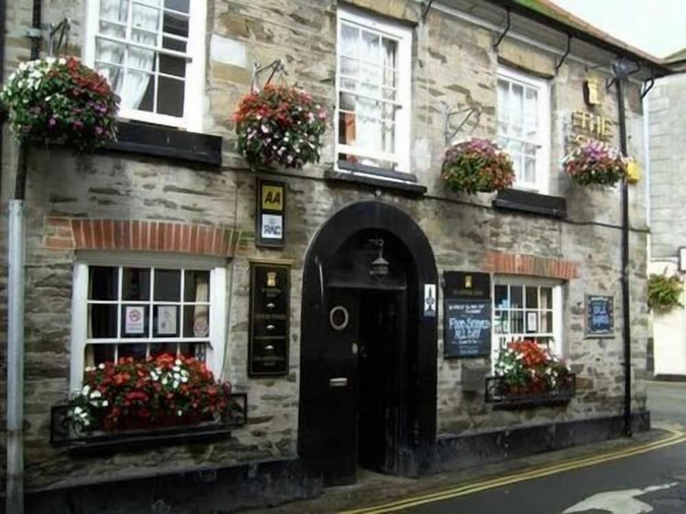 The Ship Inn 3/51
