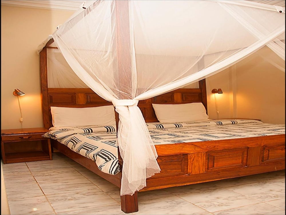 Seaview Garden Hotel 17/47