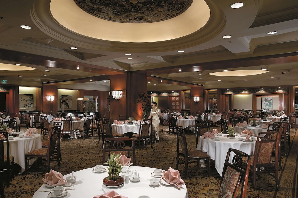 Shangri La Hotel Surabaya Kt 49/65