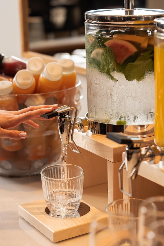 里贾纳酒店(Hotel Regina Barcelona) 图片3