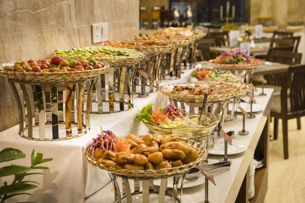 restaurant cafeteria