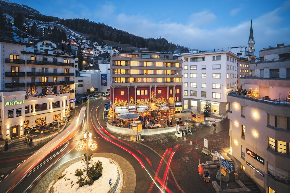 Hauser Hotel St. Moritz 2/41