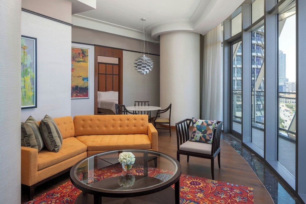 ITC Ratnadipa, a Luxury Collection Hotel, Colombo 50/81