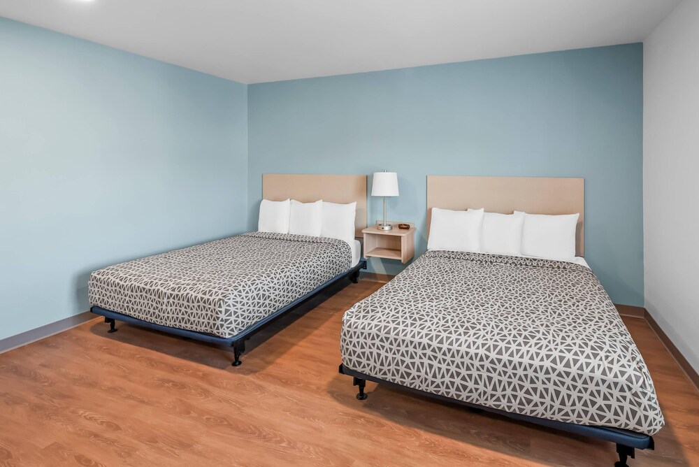 WoodSpring Suites Santee - San Diego Northeast 17/49