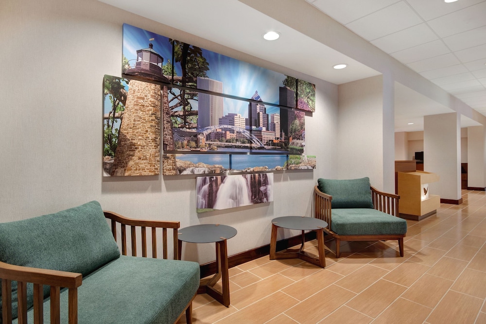 Fairfield Inn Amp Suites By Marriott Rochester West Greece 42/50