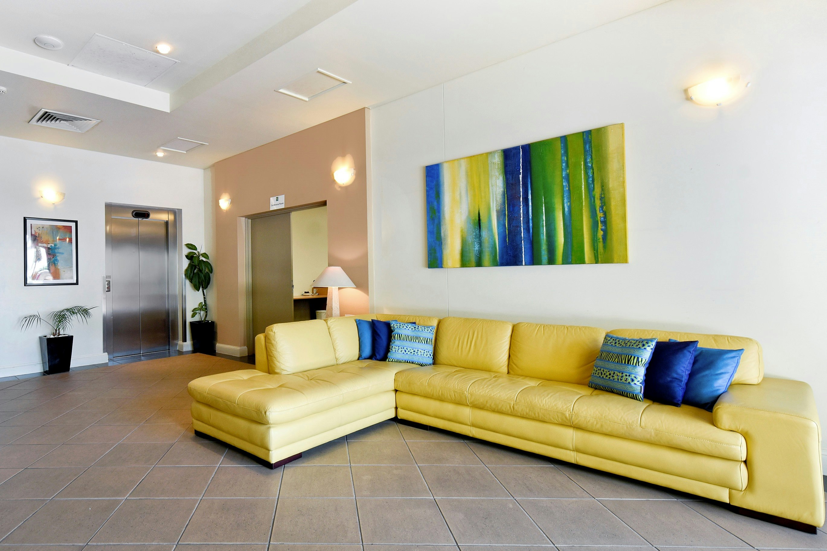 Metro Advance Apartments & Hotel Darwin 11/19
