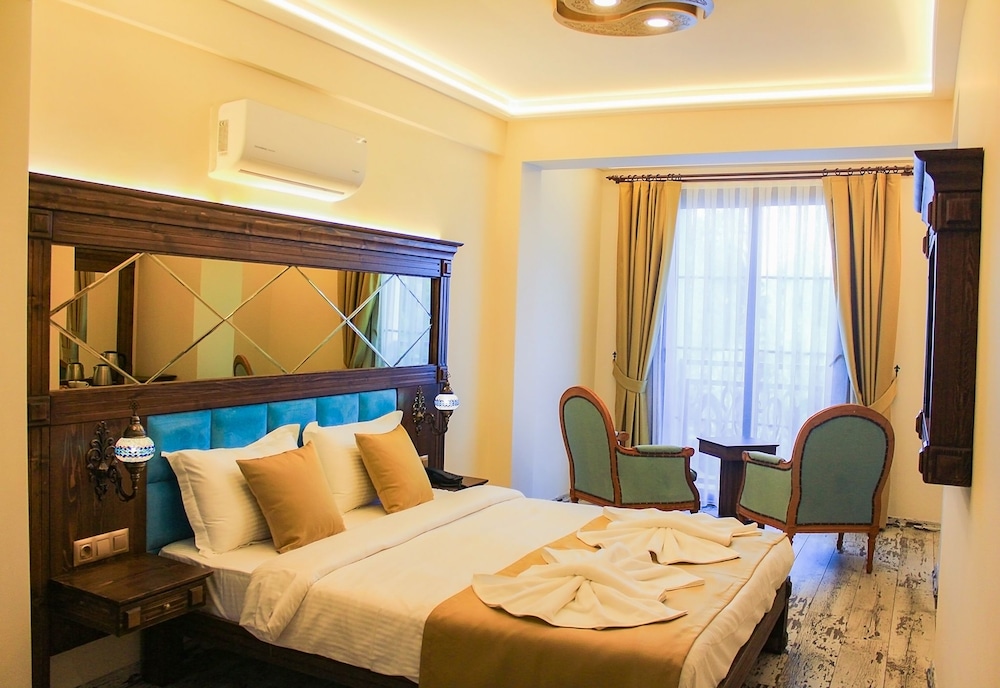 Reis Royal Hotel 26/80