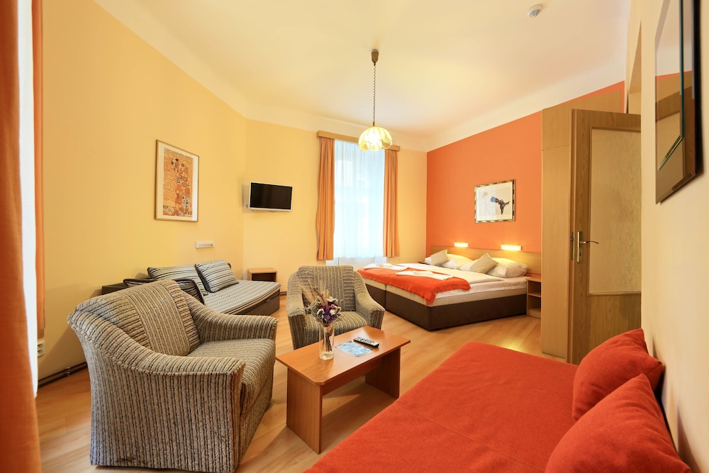 Hotel Golden City Garni 39/55