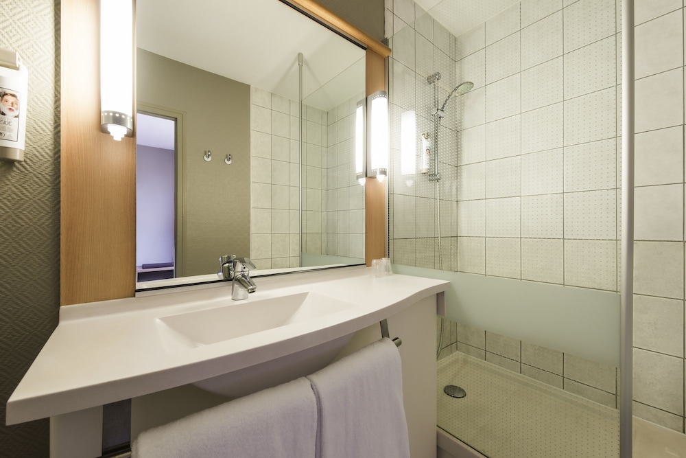 Ibis Creil Sur Oise 48/50