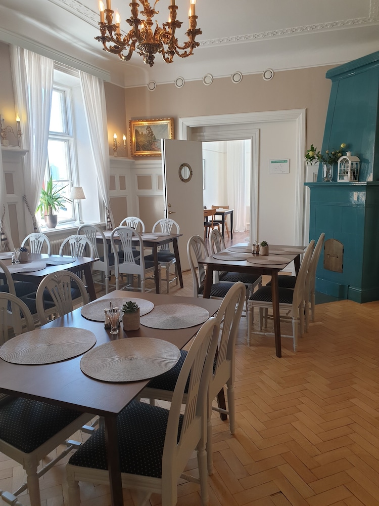 Hamnhotellet Kronan 35/44