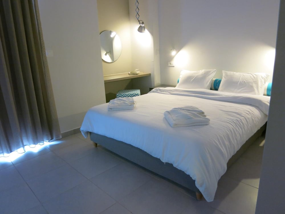 Hotel Amaryllis 7/57