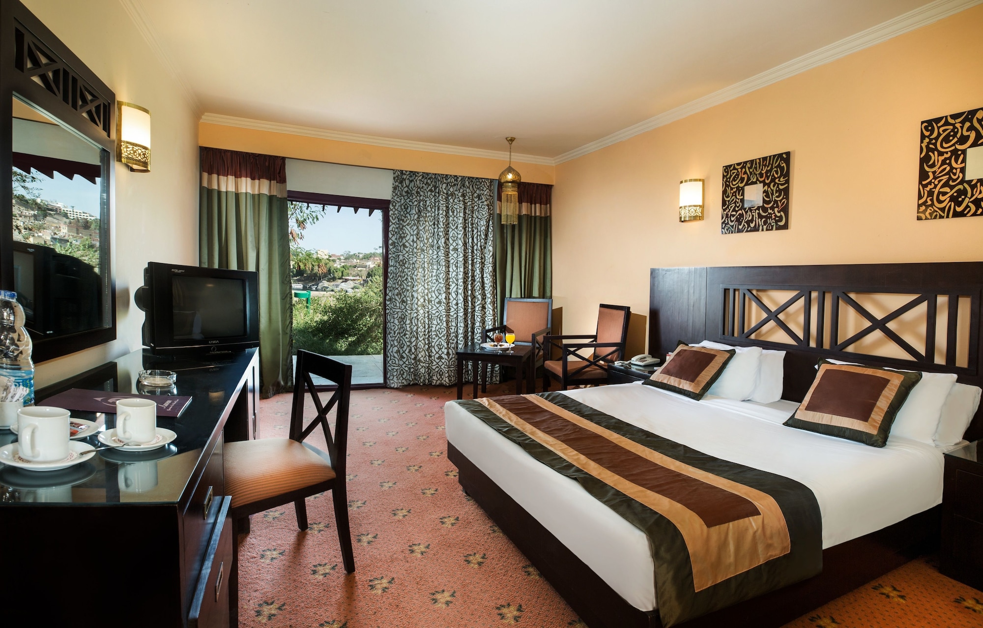 غرفة سوبيريور بسرير كينج بإطلالة على النهر، Pyramisa Island Hotel Aswan 10/10
