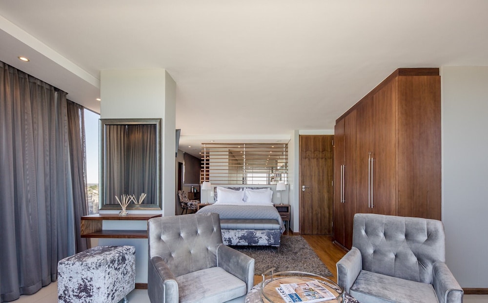 Infinity Self-Catering Apartments 45/50
