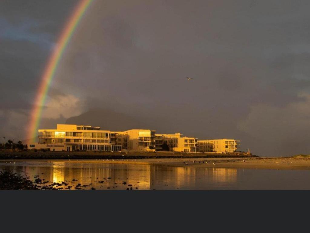 Cape beach penthouse 27/31