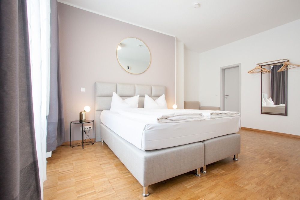 TM Hotel Düsseldorf 13/23
