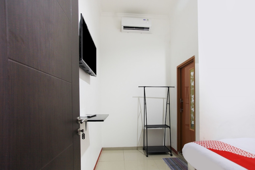 OYO 3456 Citara Jaya Guesthouse 13/26