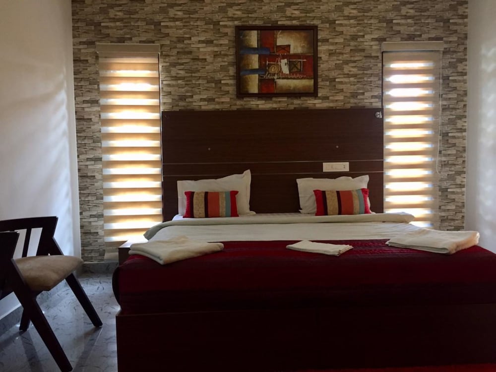 Hotel Fort Kochi Beach Inn 8/72