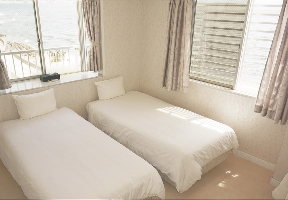 Okinawa Ocean Front 13/50