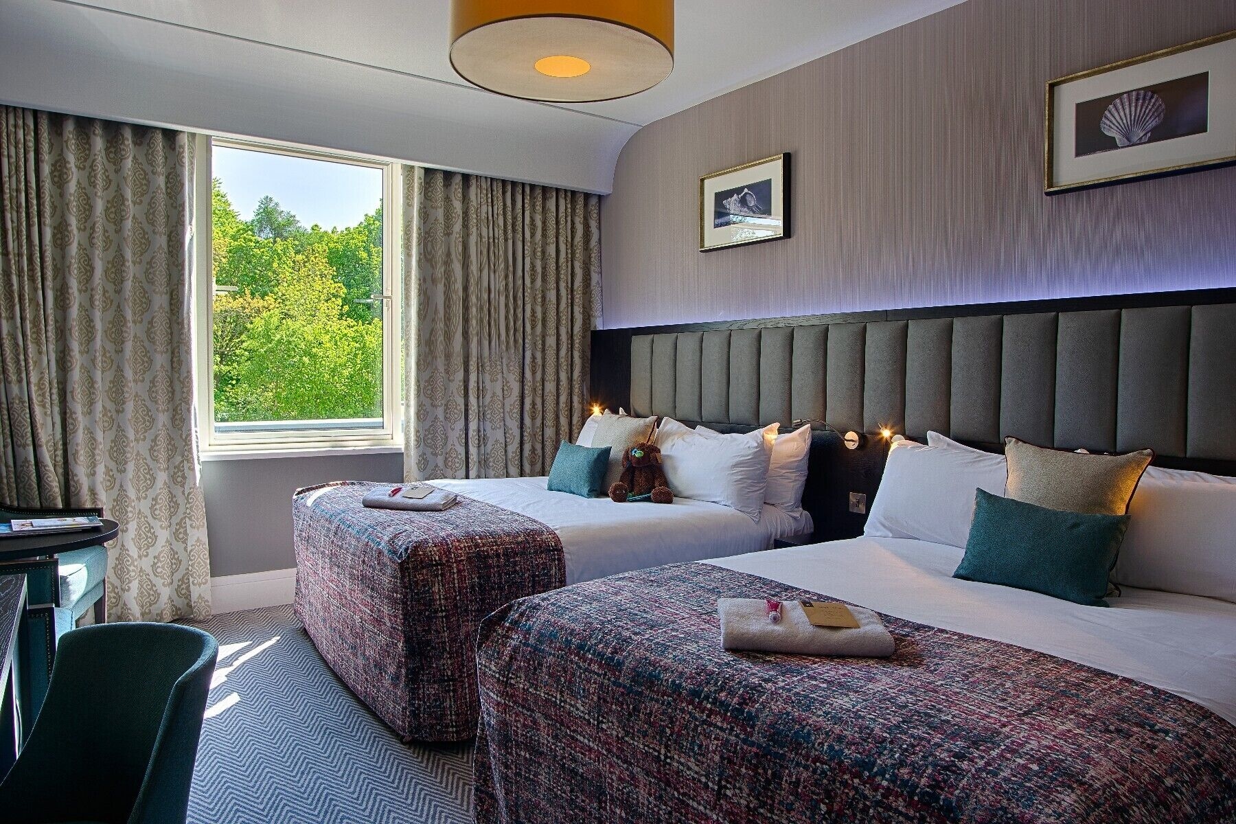 CLASSIC, TWIN BEDS