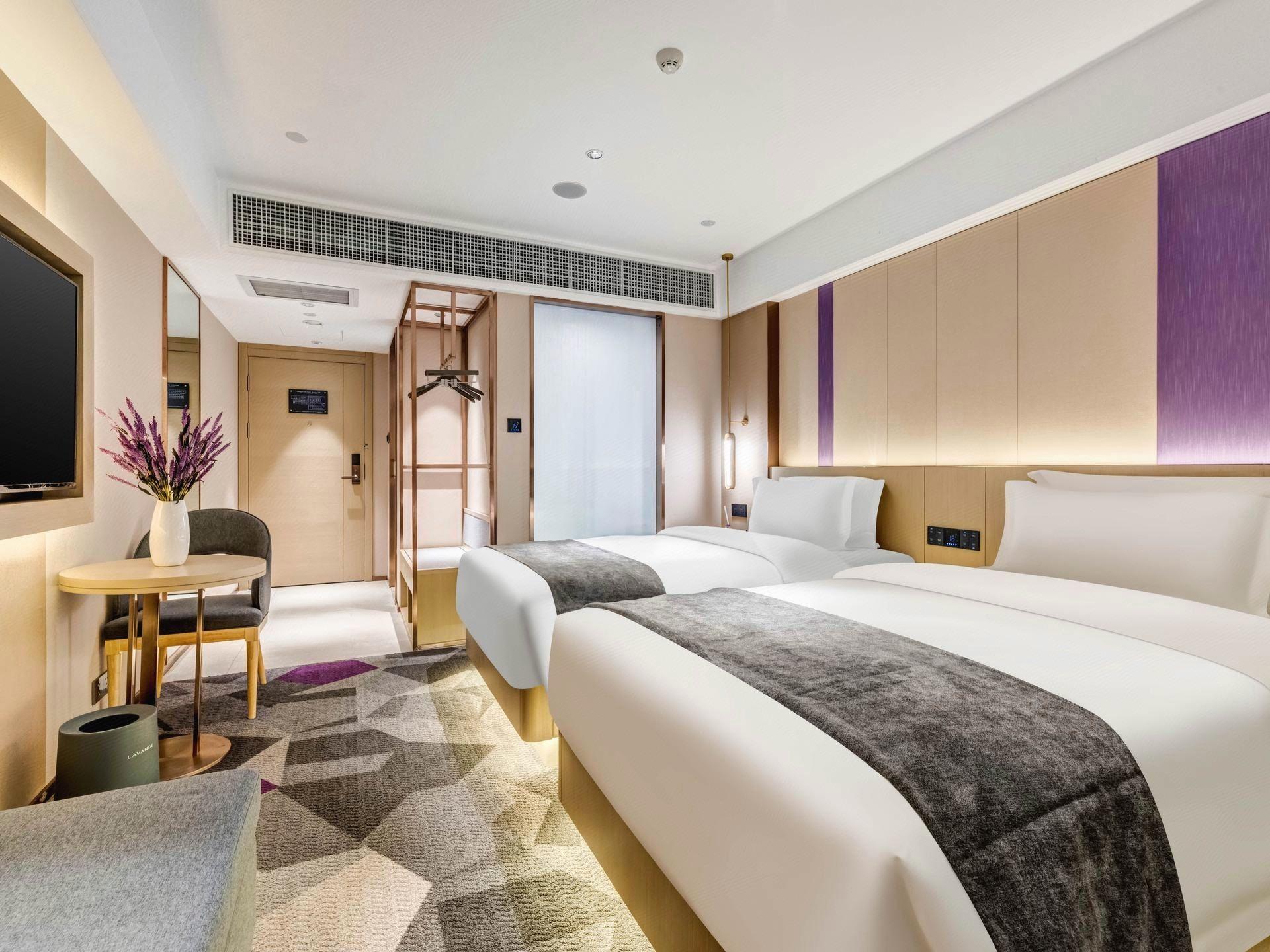 Deluxe, Twin Beds