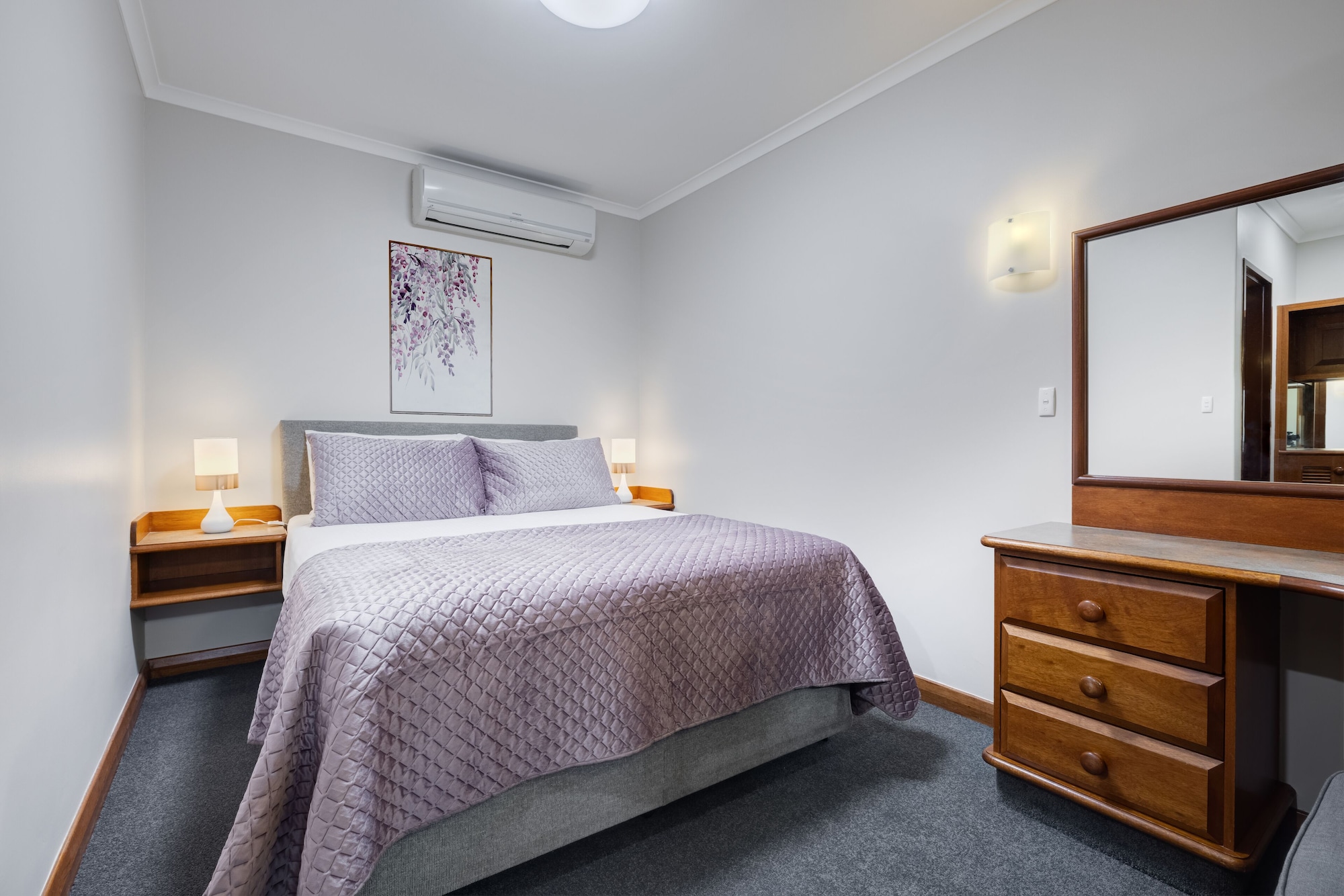 1 BEDROOM, SUITE